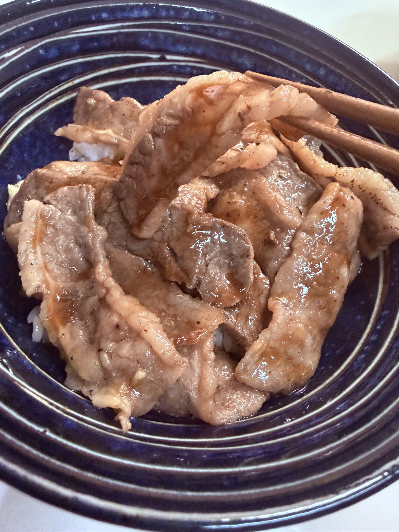 TRIAL「とどろき牛」切り落としで焼肉丼!レビュー